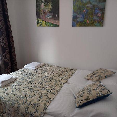 Aparthotel Korona Przy Termach Cieplickich 10Proc Rabatu Do Term 옐레니아구라 외부 사진