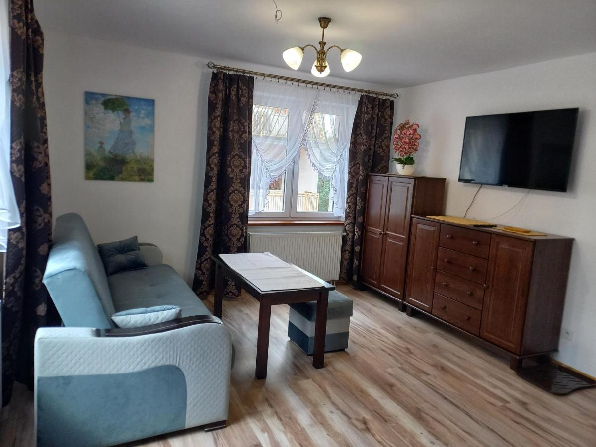 Aparthotel Korona Przy Termach Cieplickich 10Proc Rabatu Do Term 옐레니아구라 외부 사진