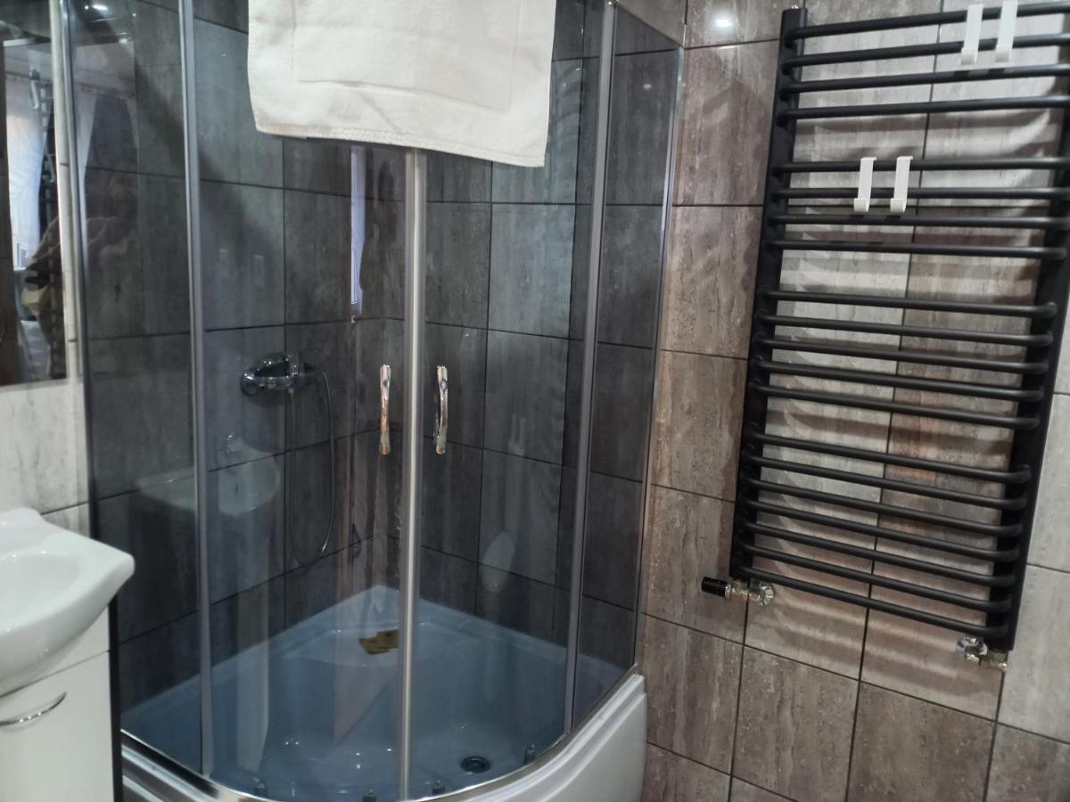 Aparthotel Korona Przy Termach Cieplickich 10Proc Rabatu Do Term 옐레니아구라 외부 사진