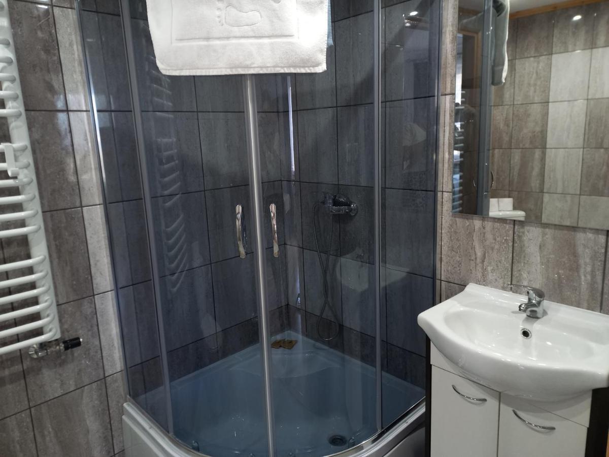 Aparthotel Korona Przy Termach Cieplickich 10Proc Rabatu Do Term 옐레니아구라 외부 사진