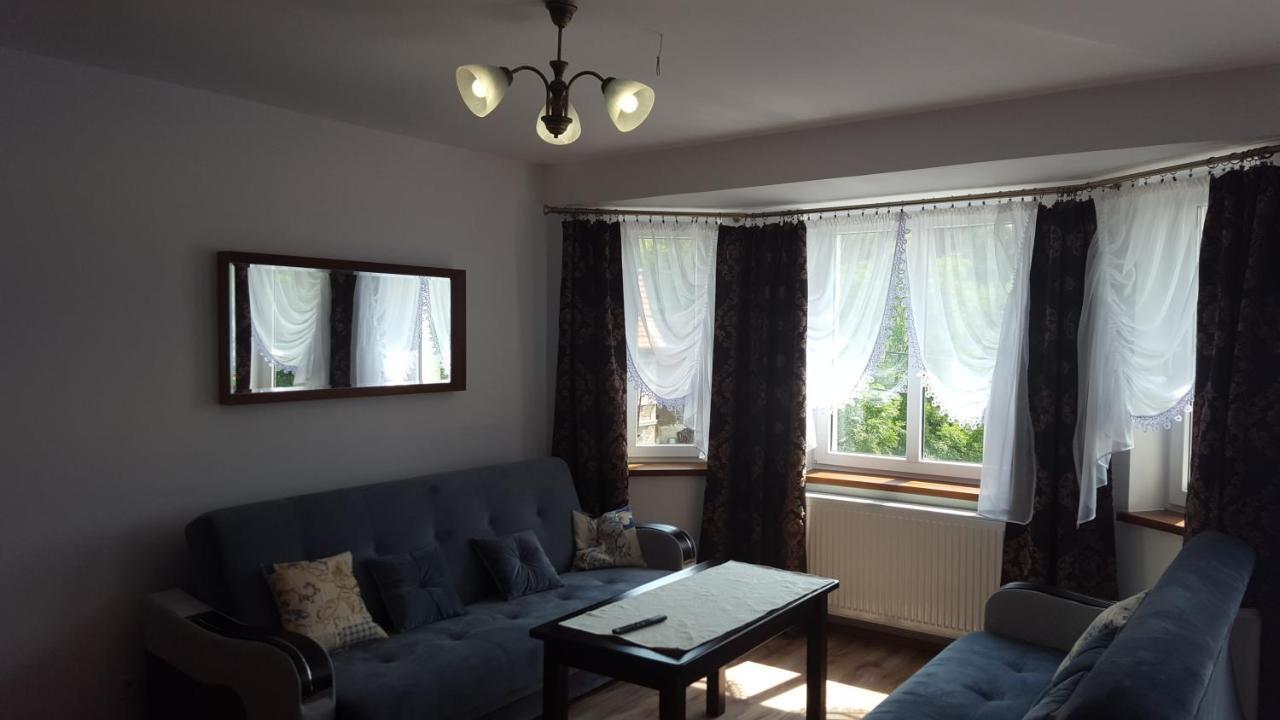 Aparthotel Korona Przy Termach Cieplickich 10Proc Rabatu Do Term 옐레니아구라 외부 사진