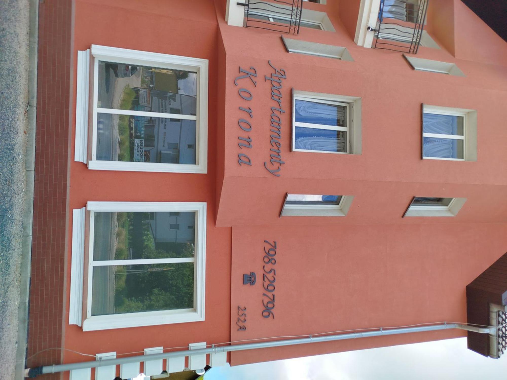 Aparthotel Korona Przy Termach Cieplickich 10Proc Rabatu Do Term 옐레니아구라 외부 사진
